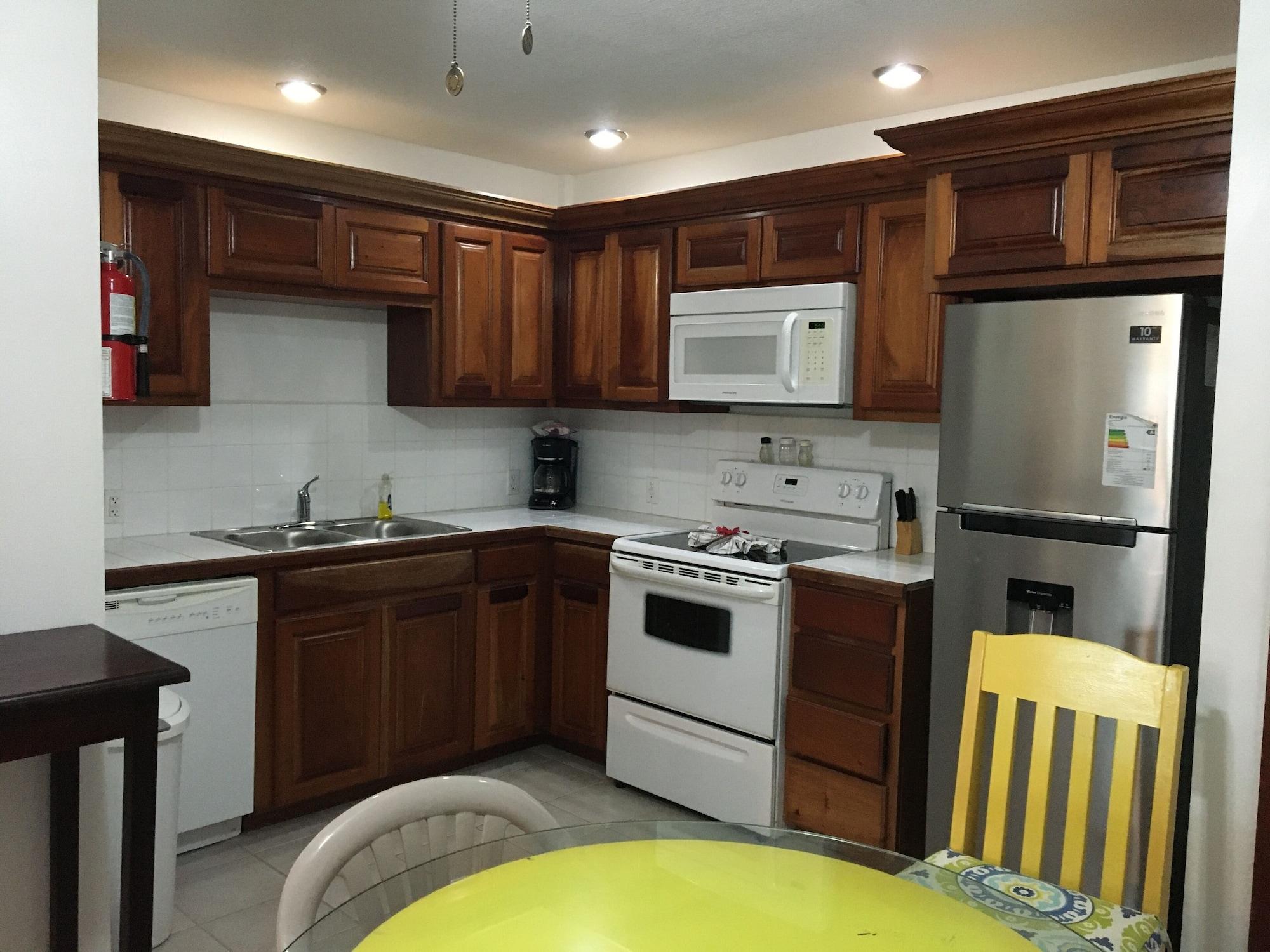 Best Western Grand Baymen Gardens San Pedro  Exterior foto