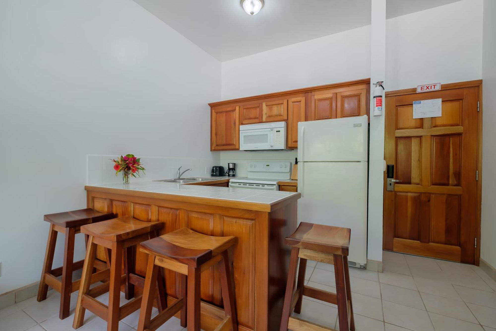 Best Western Grand Baymen Gardens San Pedro  Exterior foto